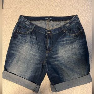 Lane Bryant Like New Distressed Dark Denim Cuffed Shorts size 20